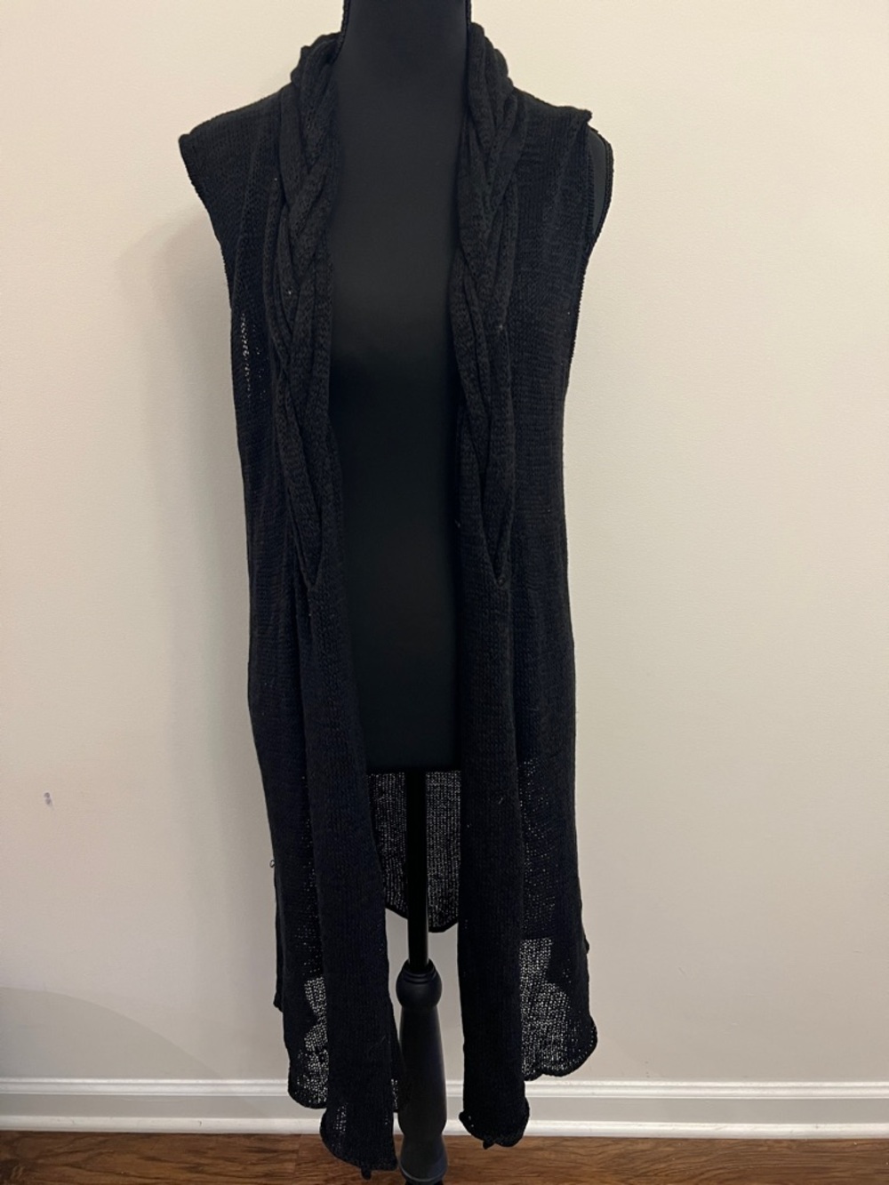 Cache Black Sleeveless Cable-Trim Knit Duster